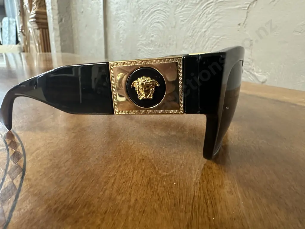 Versace Made In Italy Sunglasses Image 1++