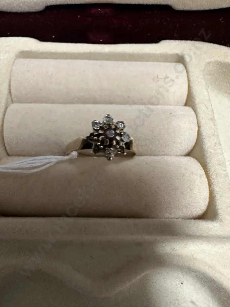 Gold Ring Stamped 9ct CZ With Clear & Red Stones (Damaged) Image 1++