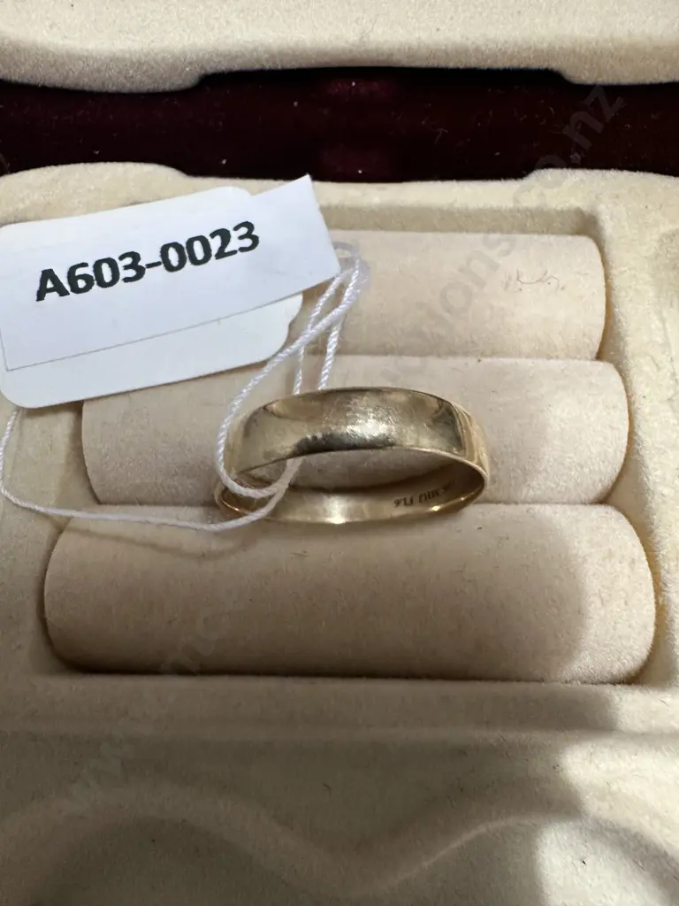Gold Band Stamped 10K MHJ FL6 Image 1++