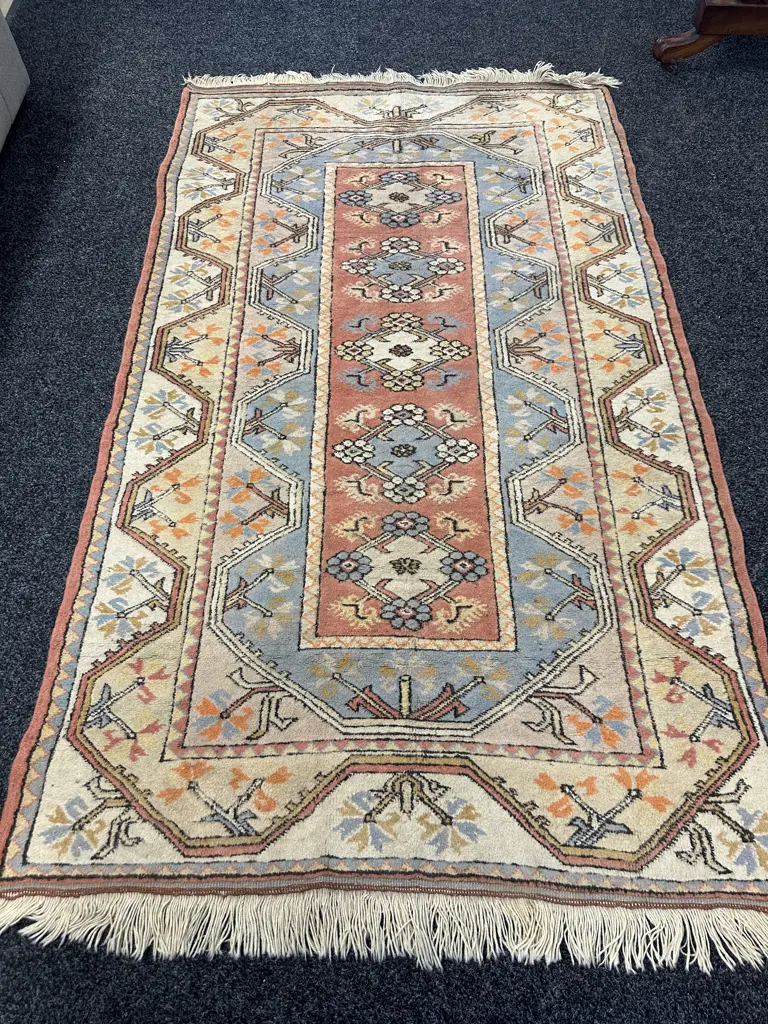 Hand Knotted Oriental Themed Floor Rug Central Medallion Design With Geometric Pattern L213,W120cm. Image 1++