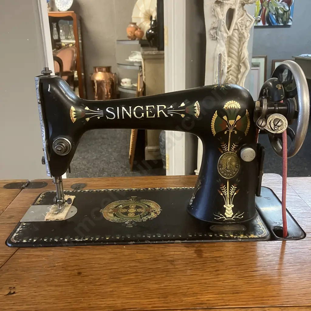 1917 Singer Model No 66K Treadle Sewing Machine With Accessories,  #F7594945 - Kilbowie, Clydebank, Scotland Image 1++