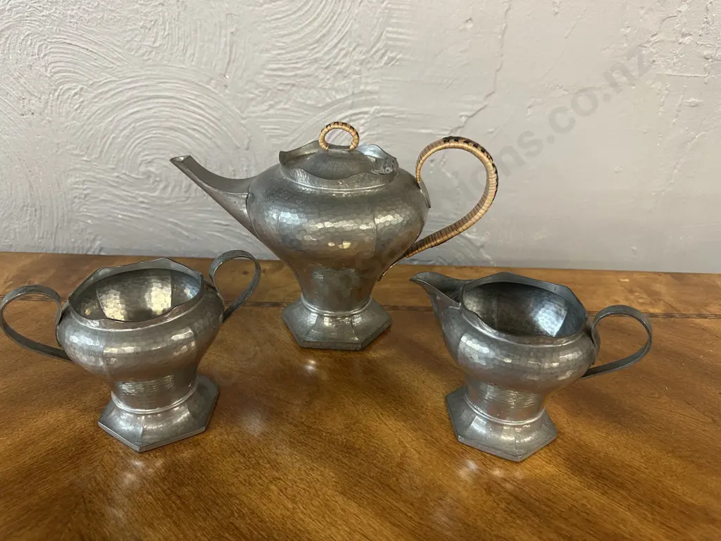 Vintage English Don Pewter Teapot, Creamer & Sugar Bowl. Image 1++