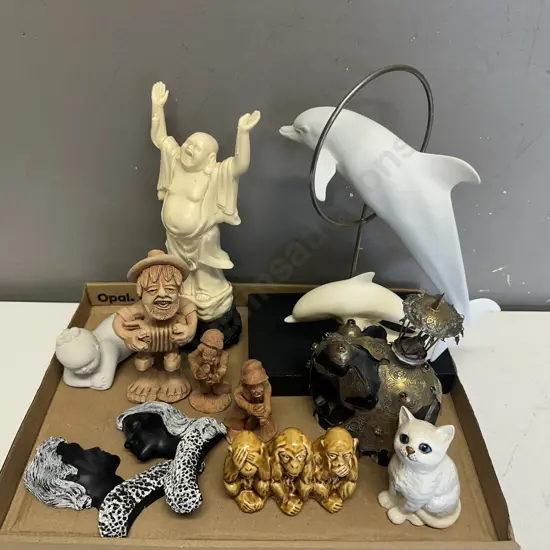 Selection Of Ornaments & Sculptures Including Beswick Cat, Lancaster & Sandland Monkeys Etc