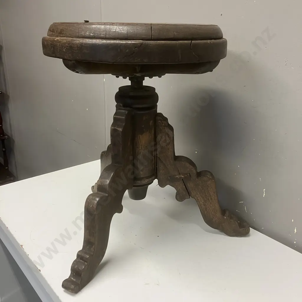 Antique Wooden Piano Stool With Spinning Adjustable Seat Image 1++