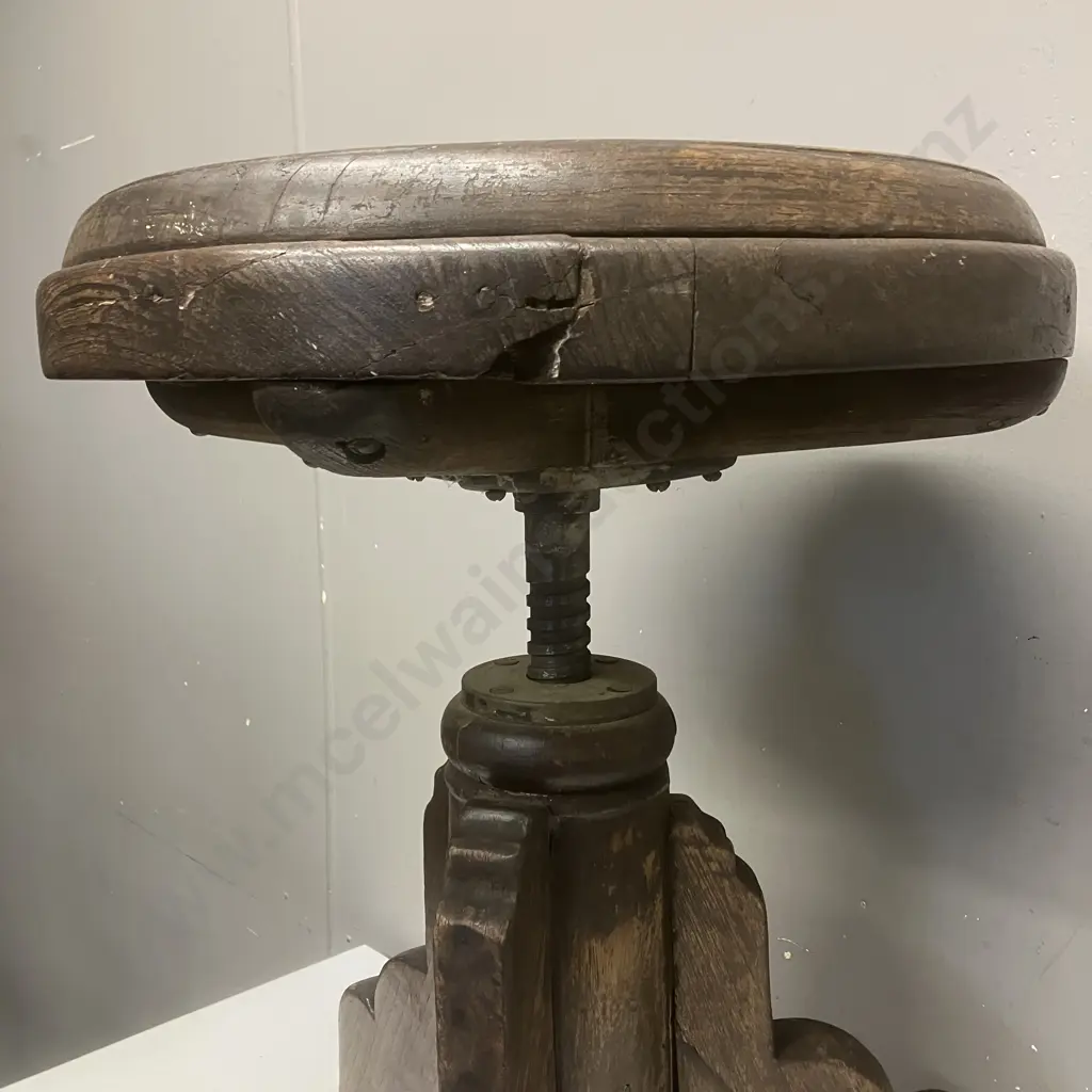 Antique Wooden Piano Stool With Spinning Adjustable Seat Image 1++