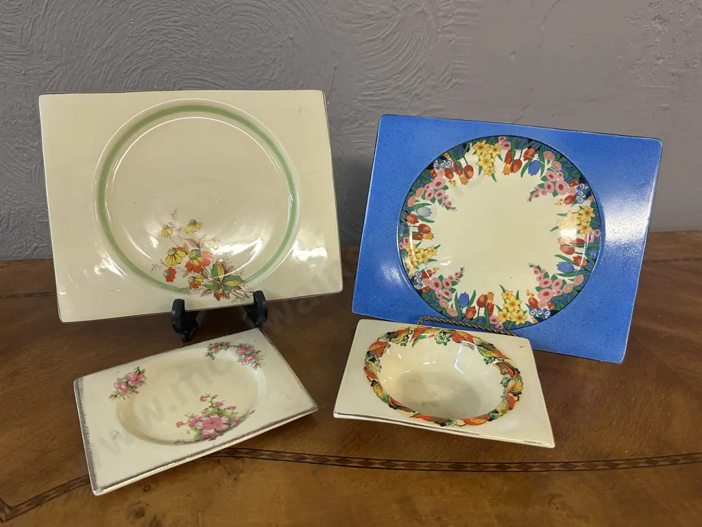 Vintage Royal Staffordshire 'The Biorrilz' China Items  Image 1++