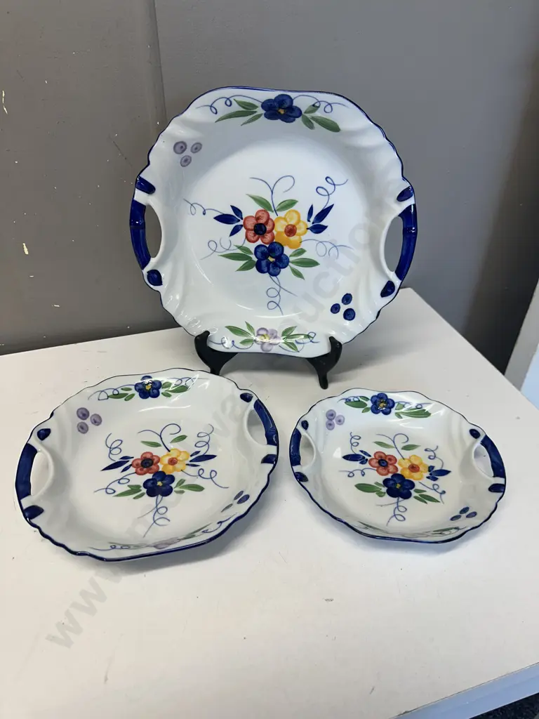 Set Of Three Home Art Country Flowers 'Blue' Serving Dishes Image 1++