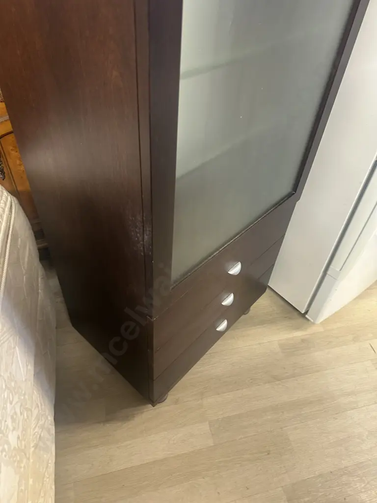 Dark Oak Effect Single Frosted Glass Door Display Cabinet With Glass Shelves & 3 Drawers In Base. H162 W59 D39cm Image 1++