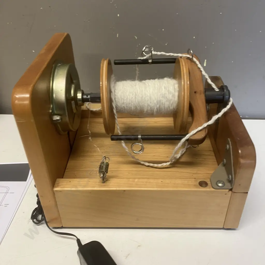 Ashford e-Spinner Bobbins, Lazy Kate, Wooden Threading Hook, Instructions Etc Image 1++