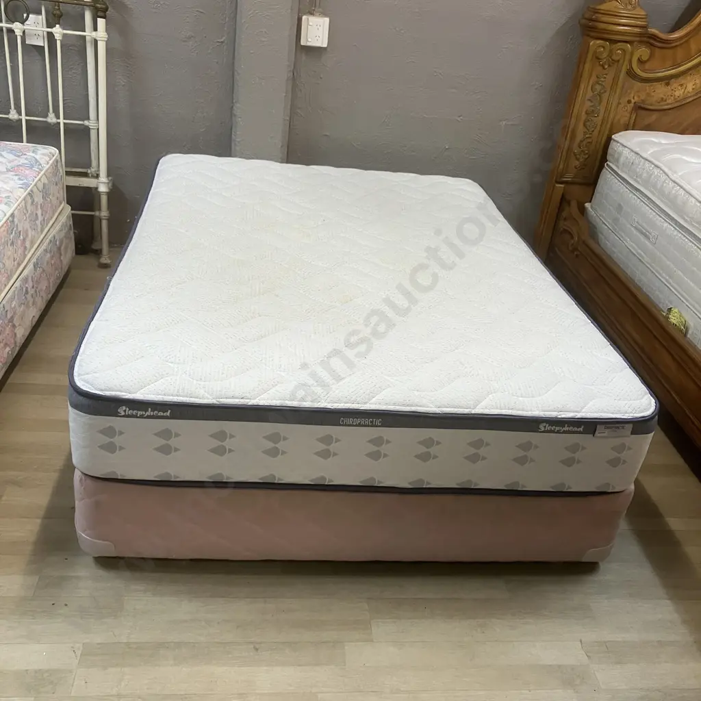Sleepyhead Chiropractic Firm Queensize Mattress On Pink Base Image 1++