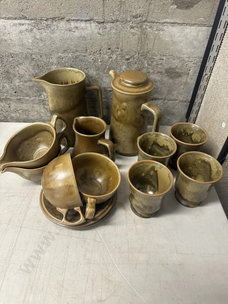 Selection Of Vintage Temuka Items Including Coffee Pot, Jug, Gravy Jugs, Goblets Etc Image 1++