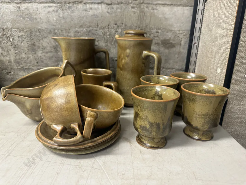 Selection Of Vintage Temuka Items Including Coffee Pot, Jug, Gravy Jugs, Goblets Etc Image 1++