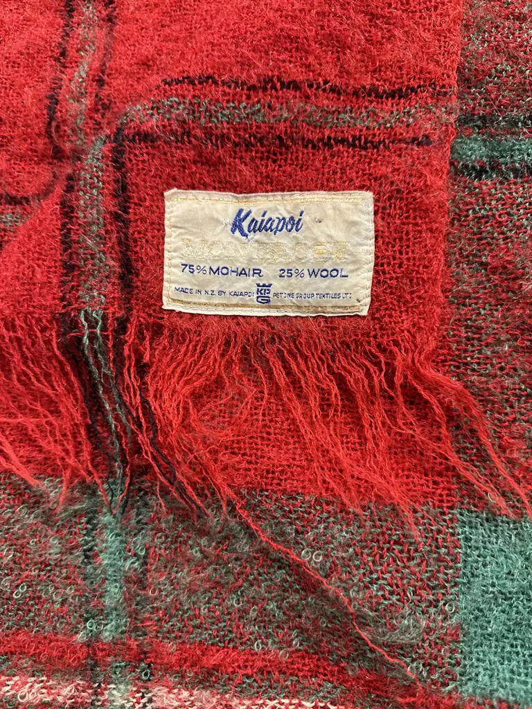 Kaiapoi Montrose 75% Mohair 25% Wool Tartan Throw Image 1++