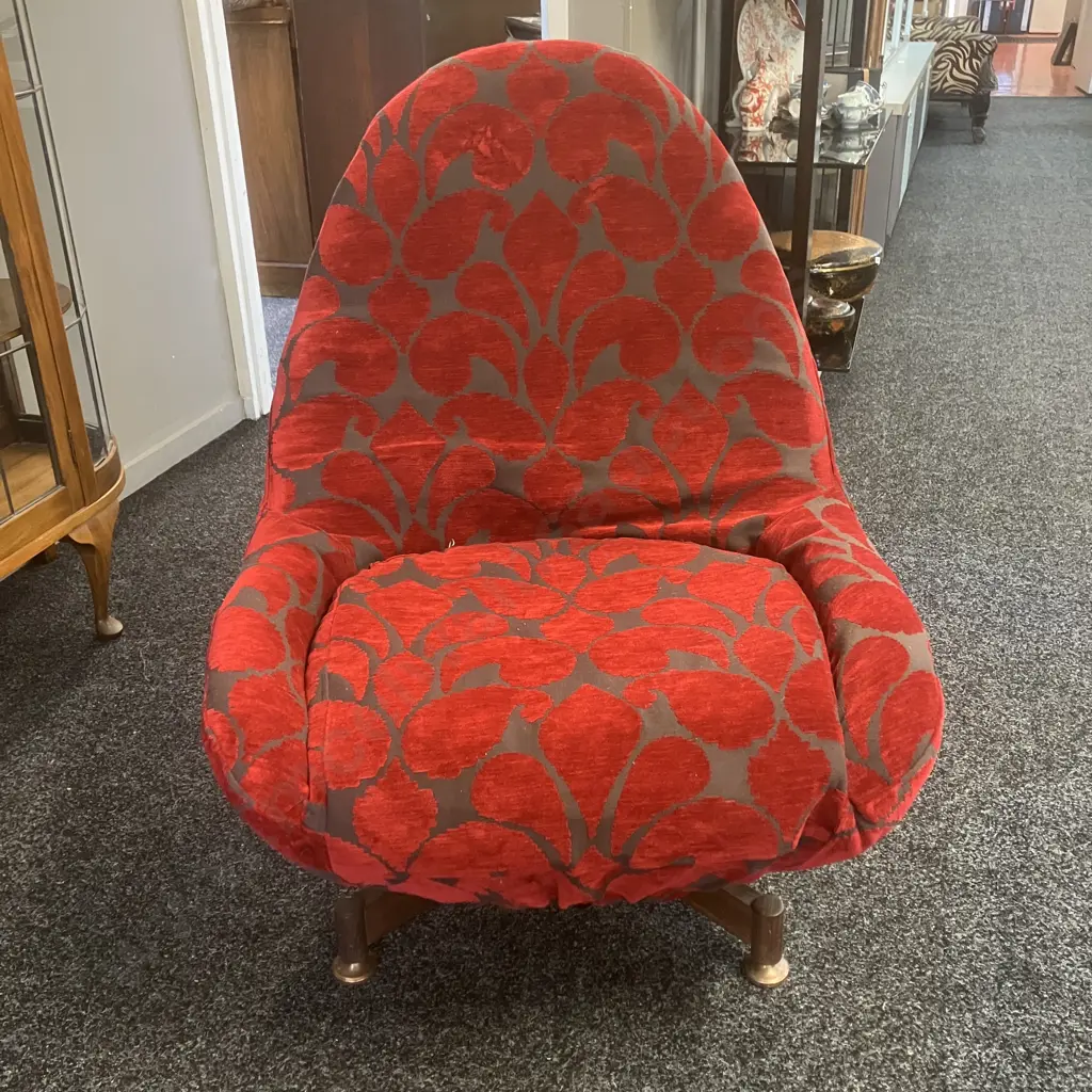 Mid Century Swivel Egg Chair With Adjustable Feet Image 1++