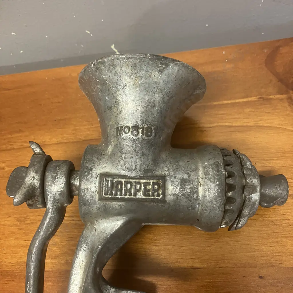 Vintage Beatrice Harper No.3181 Grinder Bench Meat Mincer - England Image 1++