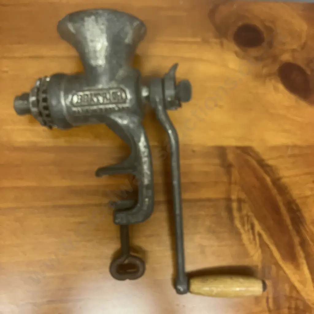 Vintage Beatrice Harper No.3181 Grinder Bench Meat Mincer - England Image 1++