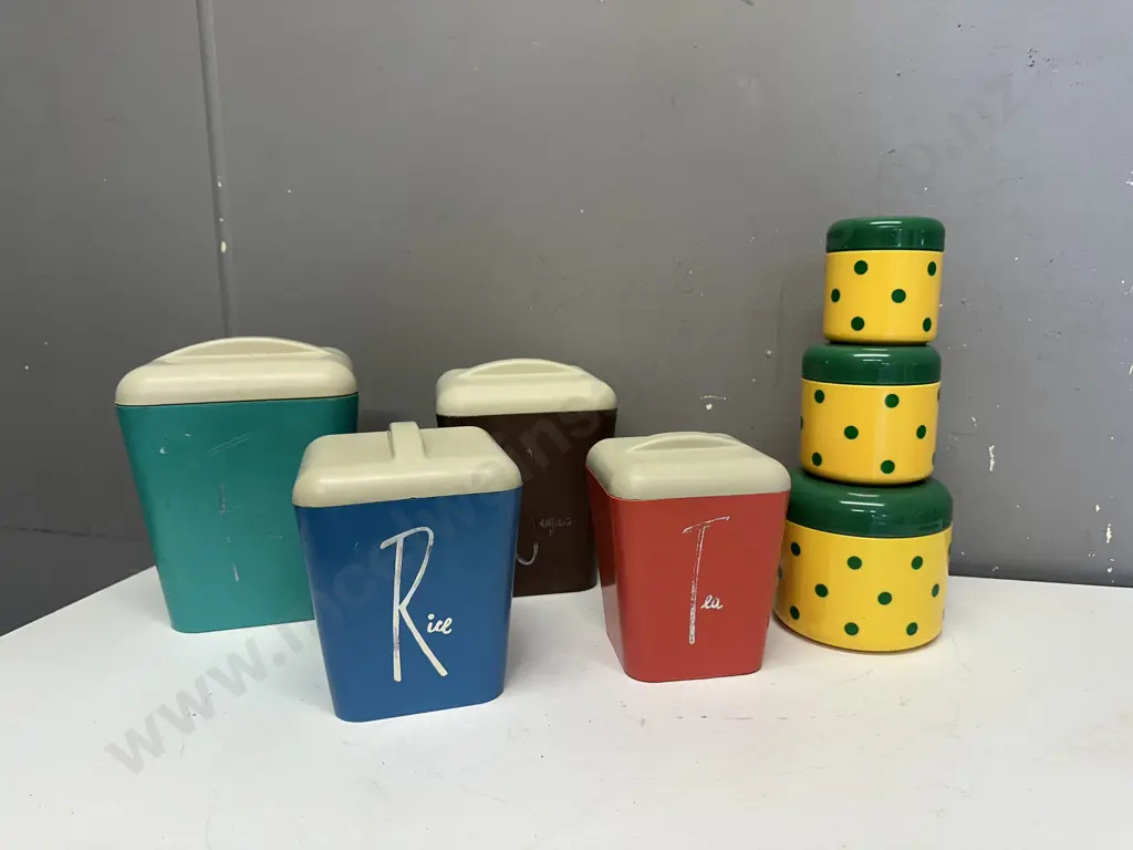 Retro Cannisters Image 1++