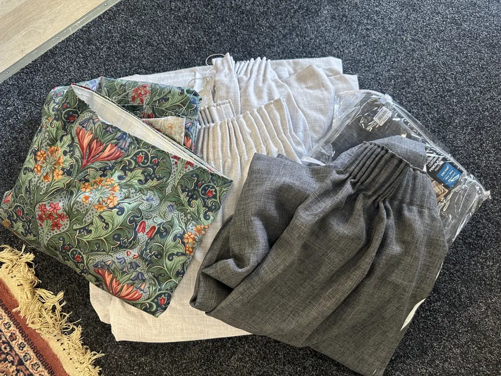 Pair Of Ready Made Curtains Pencil Pleat Lined With Cream Pair & Vintage Fabric For Curtains  Image 1++