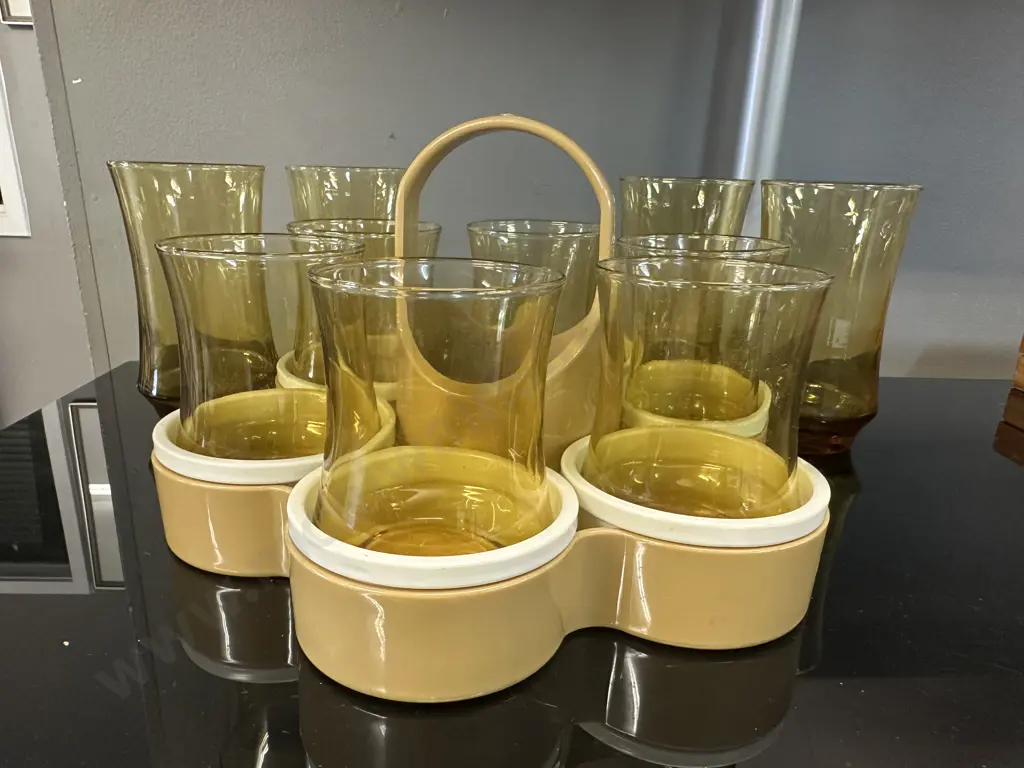 Retro Glasses In Carrier & Four Retro Glasses Image 1++