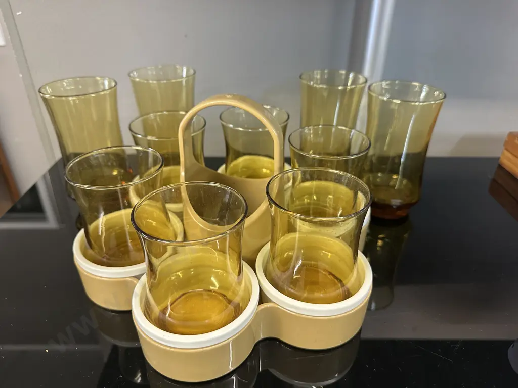 Retro Glasses In Carrier & Four Retro Glasses Image 1++