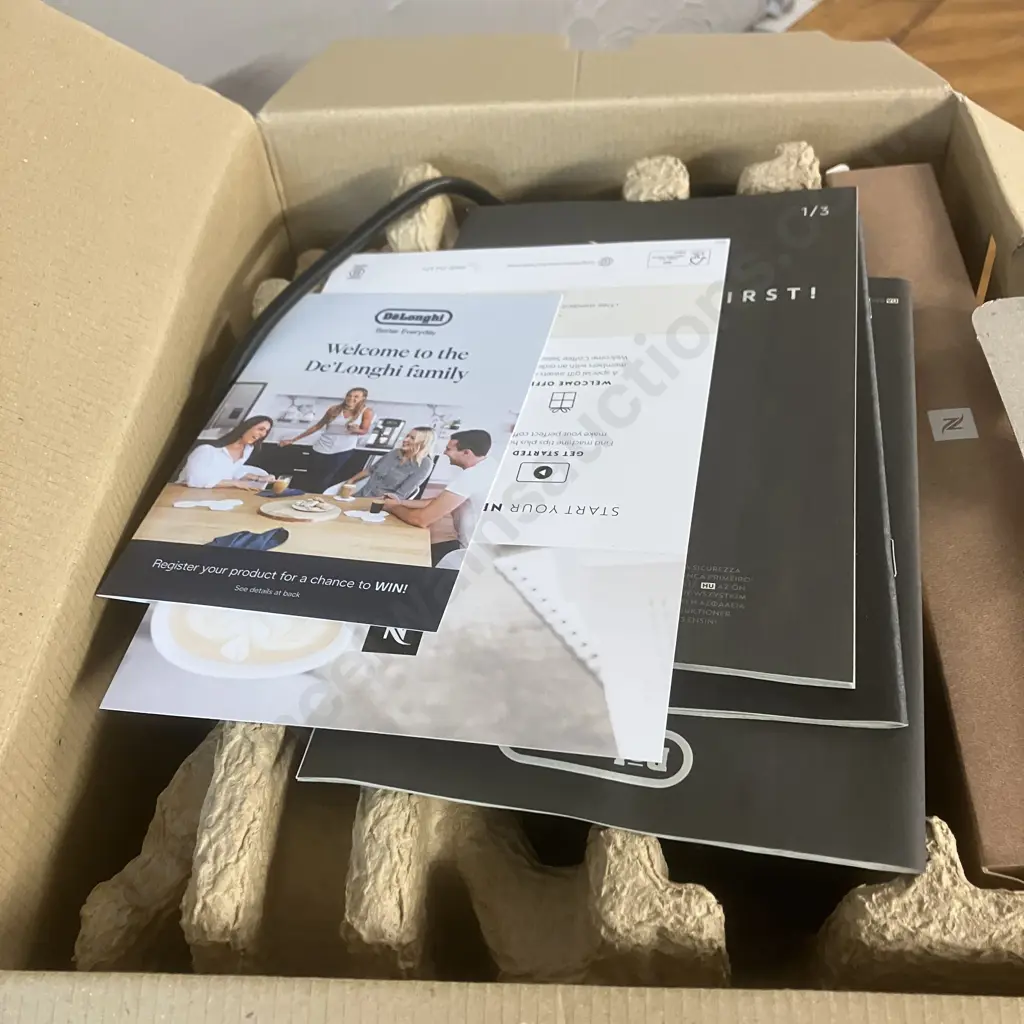 DeLonghi Nespresso Essenza Mini & Aeroccino3 - White, Boxed Image 1++