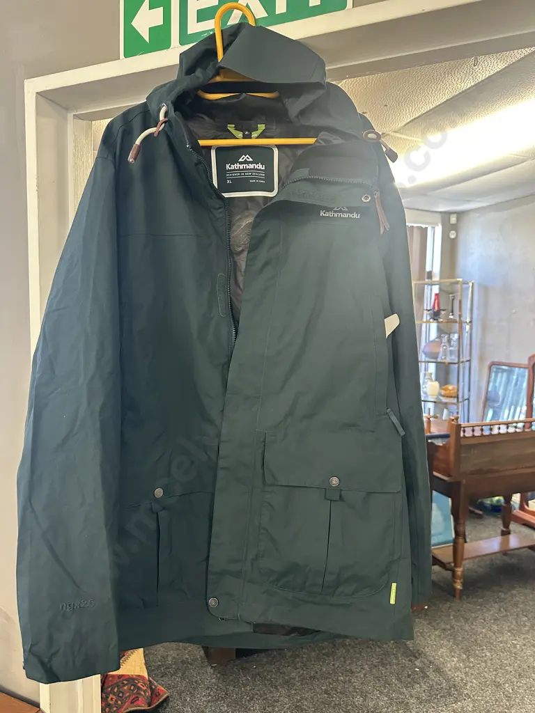 Kathmandu Jacket Green Size X Large (Has Security Tag Attached) Image 1++