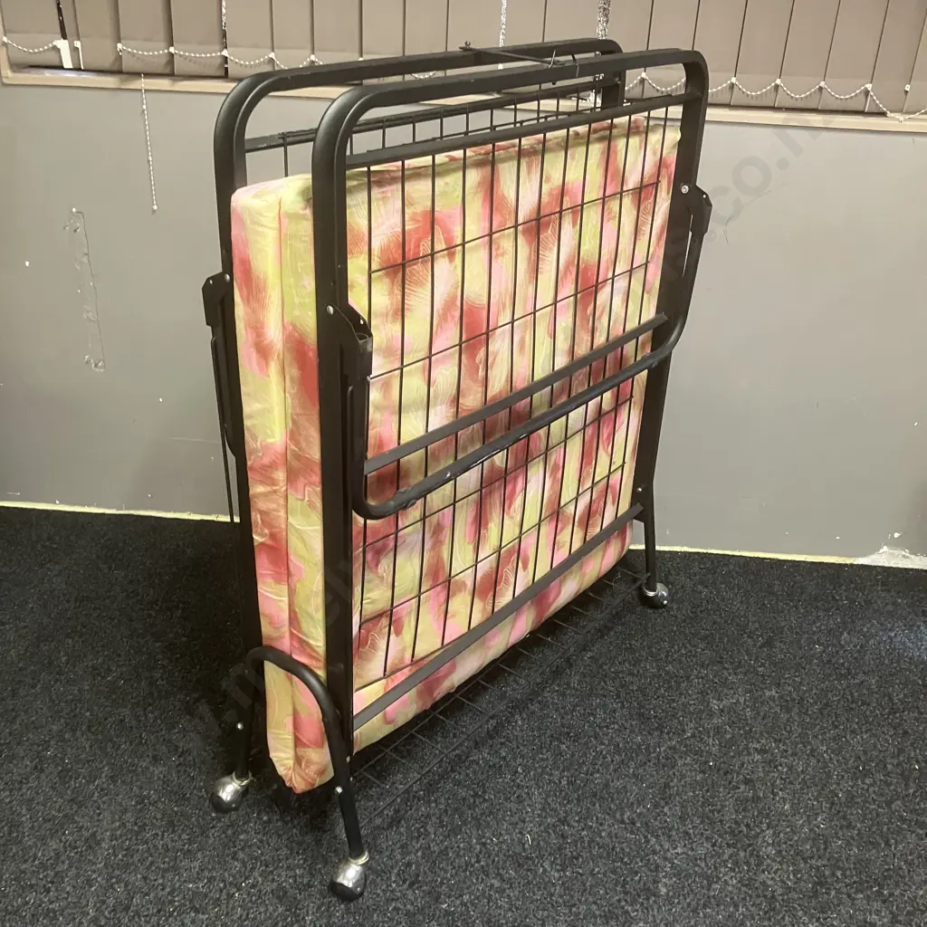 Folding Rollaway Bed With Foam Mattress Image 1++