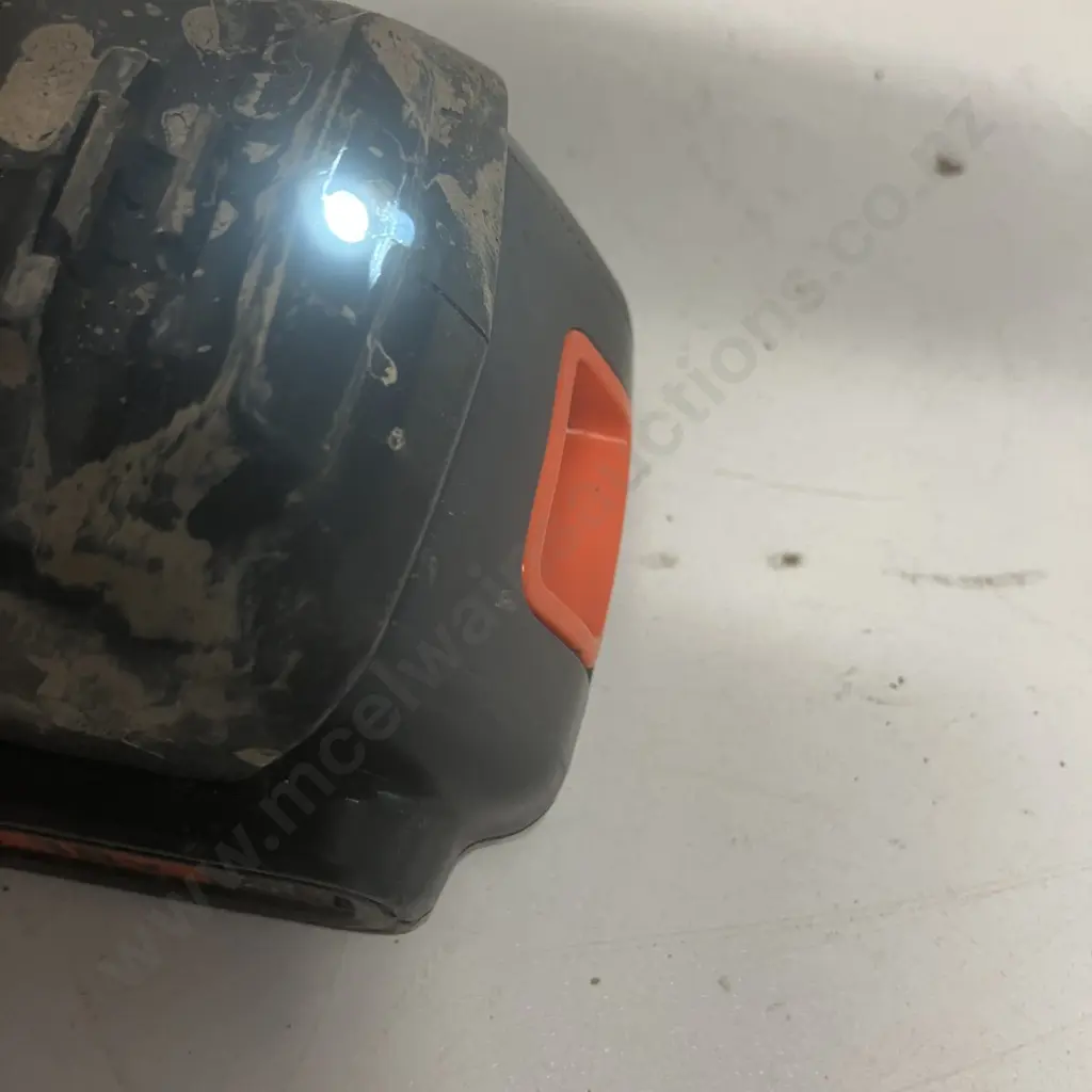 Black & Decker 18V Drill & 1.5Ah Battery (No Charger) Image 1++