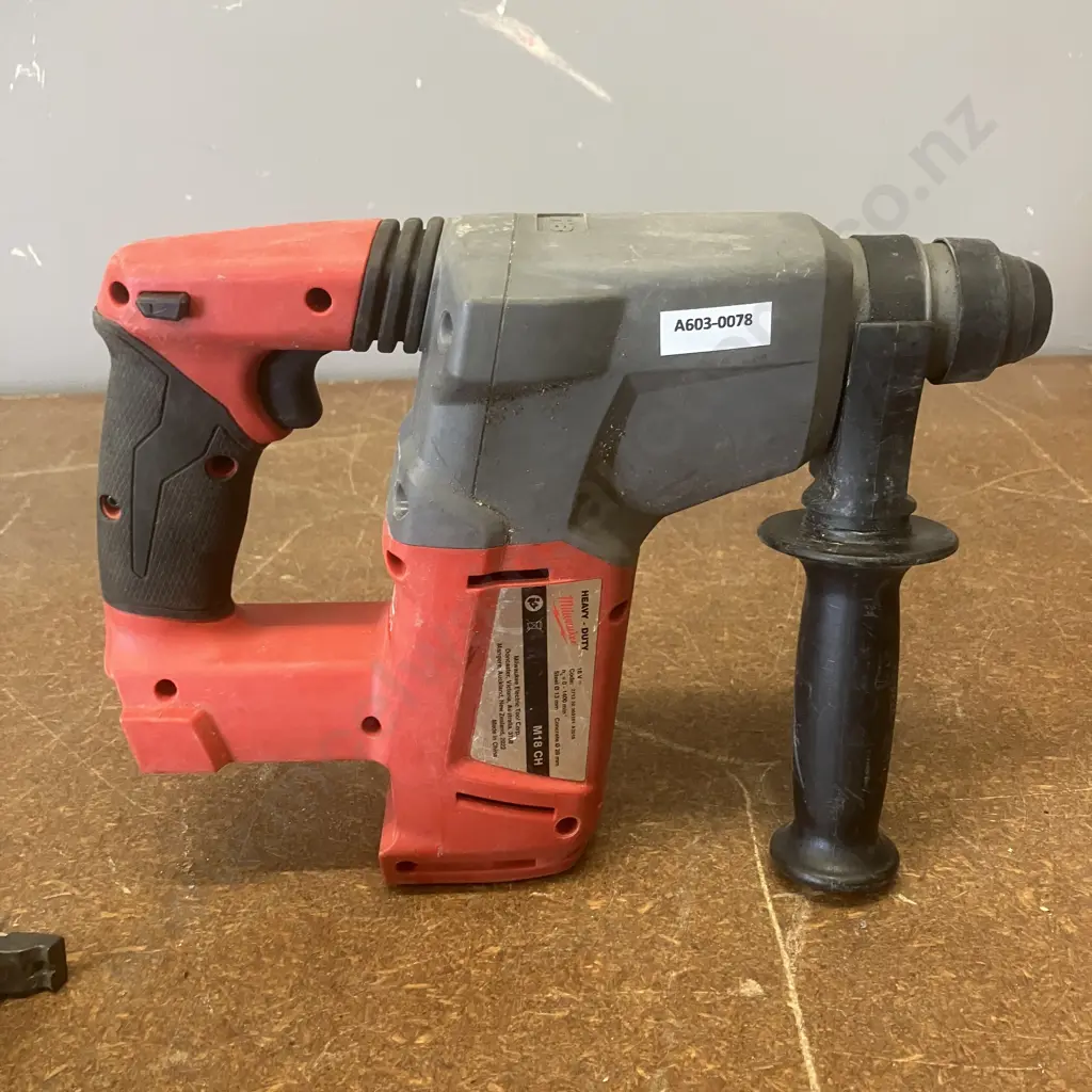 Milwaukee M18 CH Skin Only Image 1++