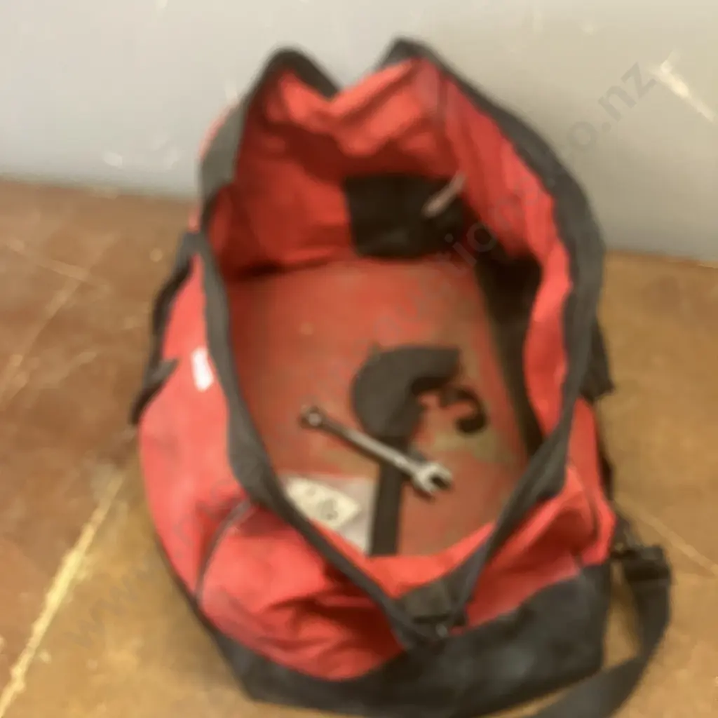 Milwaukee Bag, Hammer, Spanner Image 1++