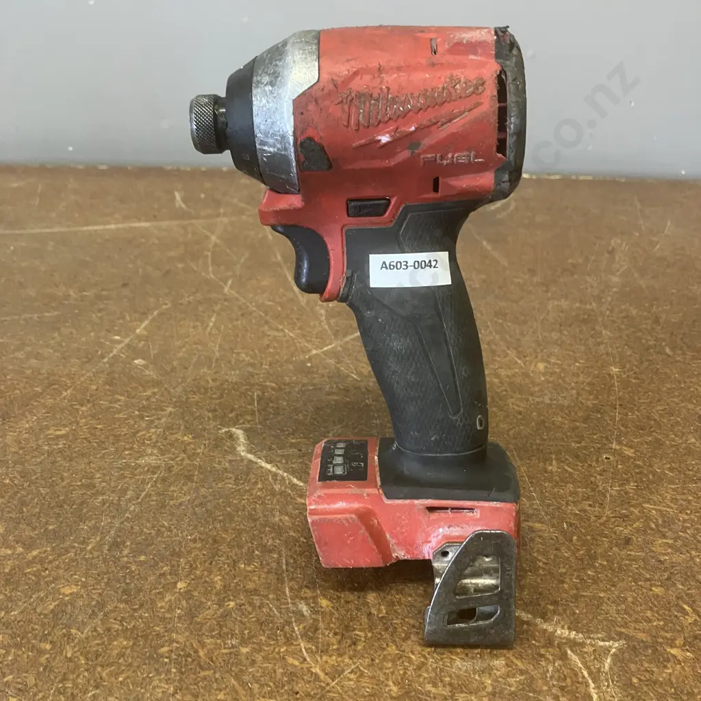 Milwaukee Impact Driver Skin Image 1++