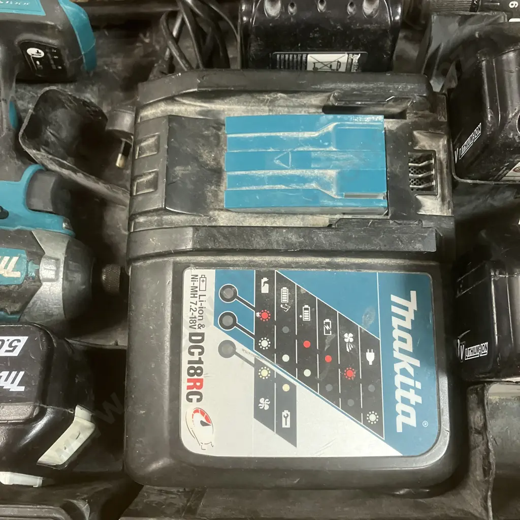 Makita Drill Set (Box Damaged) Image 1++
