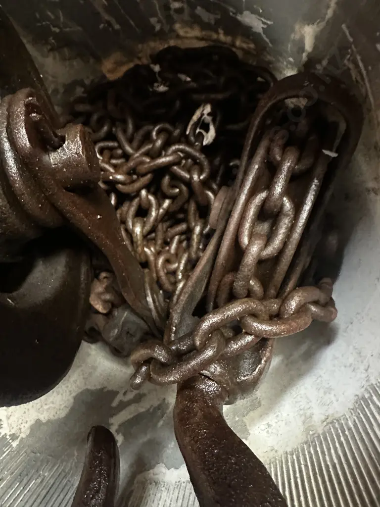 Vintage Westons Chain Hoist - 10 CWTS Image 1++