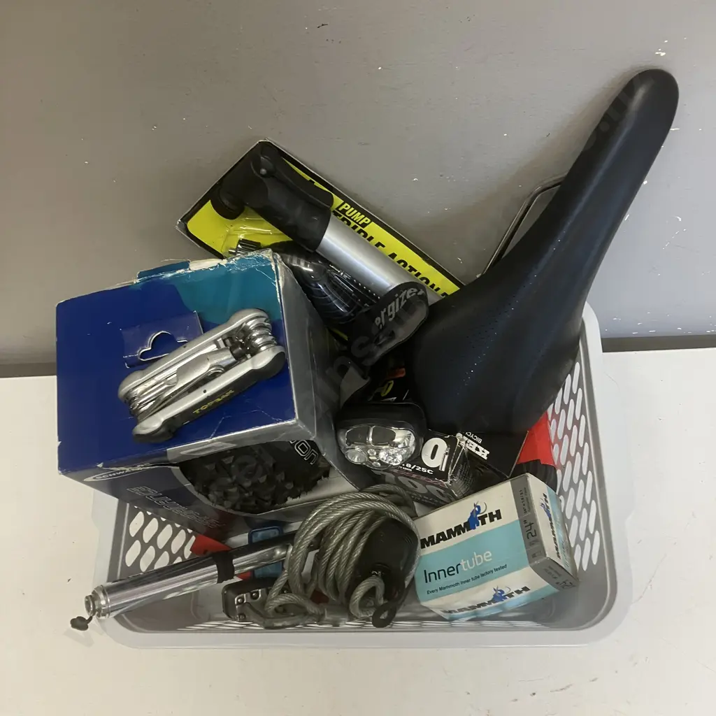 Topeak Hummer 2 Multi-Tool, LED Head Lamp, Bike Pumps, Spares Etc Image 1++
