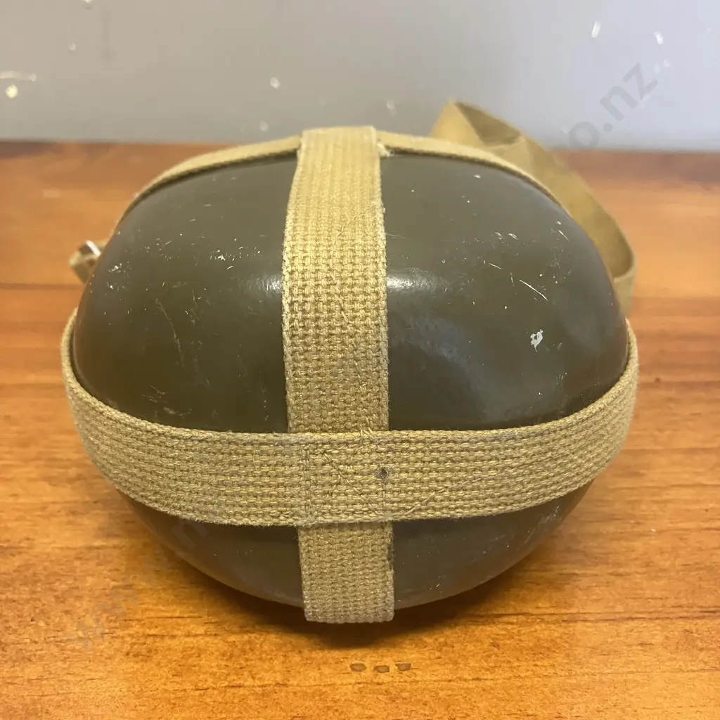 Vintage NVA 1 Quart Canteen And Carrier Image 1++