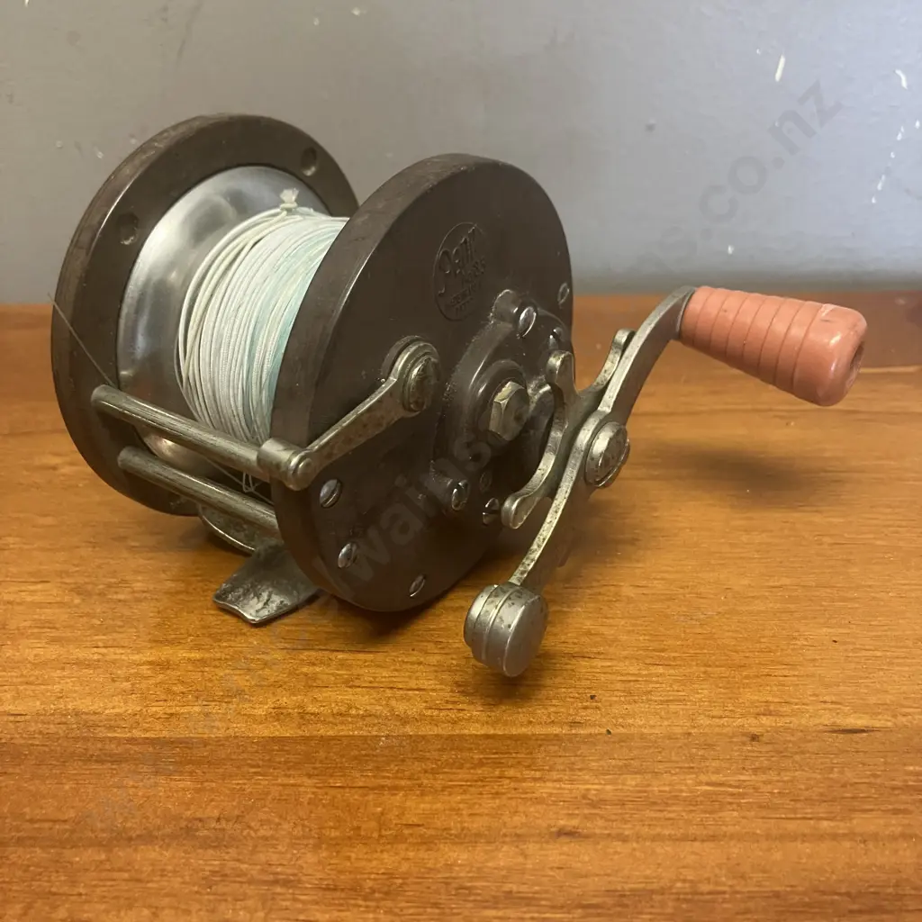 Vintage Penn No 85 Bakelite Deep Sea Reel Made In US Image 1++