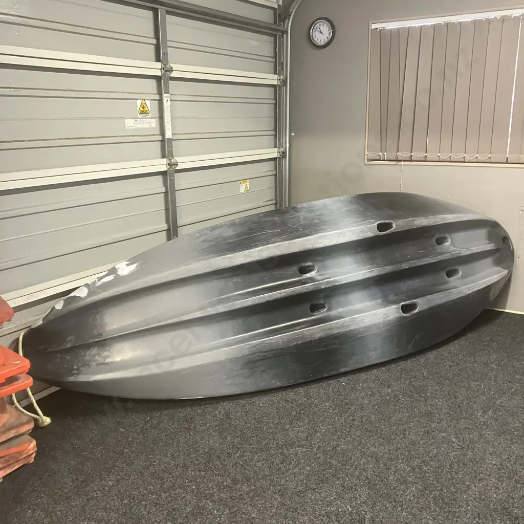 LifeTime Angler Grey 3.1m Kayak (As Found) Image 1++