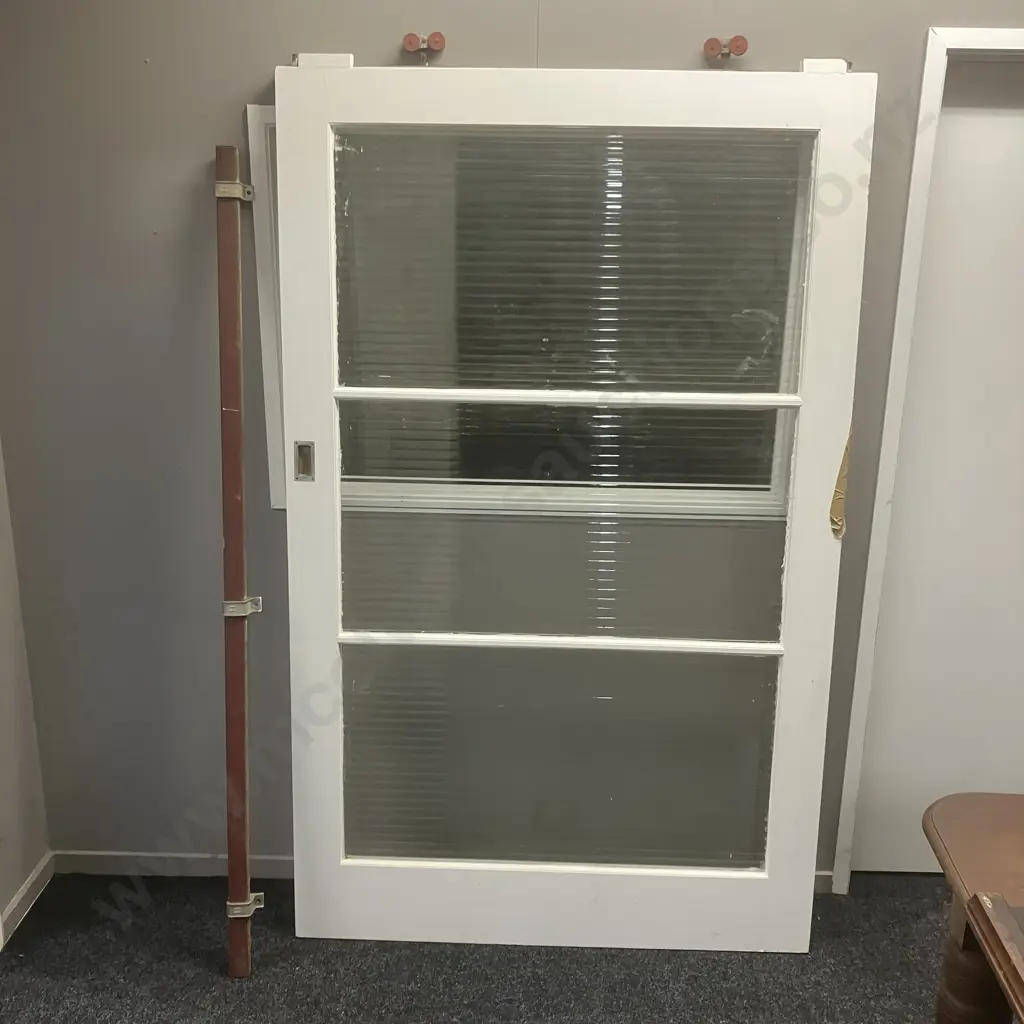 Retro Reeded Glass Interior Sliding Door With Rail. 199 x 122cm (1 Glass Panel Cracked) Image 1++