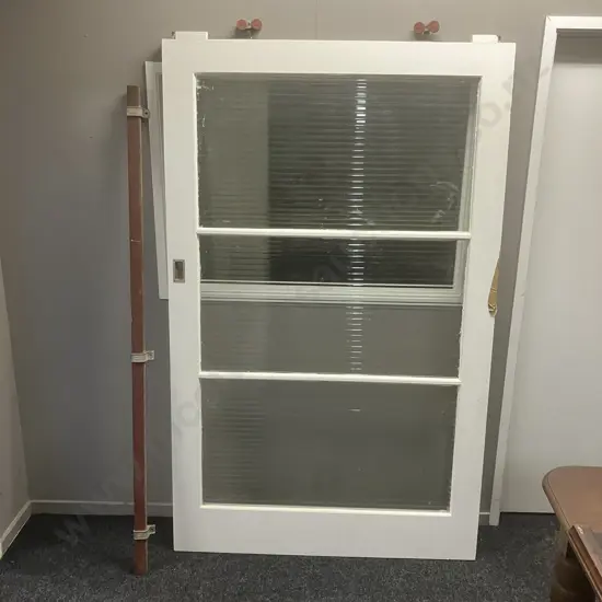 Retro Reeded Glass Interior Sliding Door With Rail. 199 x 122cm (1 Glass Panel Cracked)