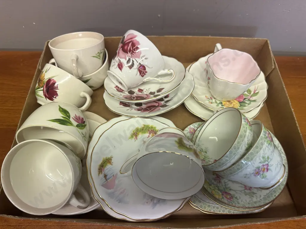Assorted Vintage China Trios & Duos Including Colclough, Royal Swan Etc Image 1++