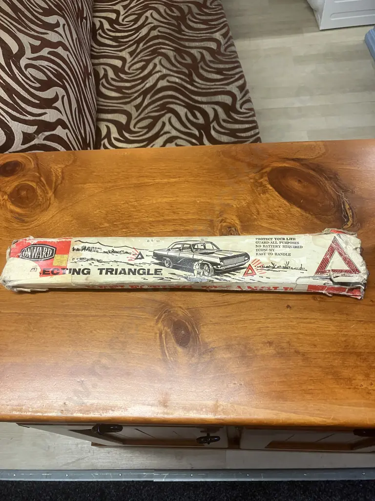 Onward Reflecting Triangle In Box - 1960s Image 1++