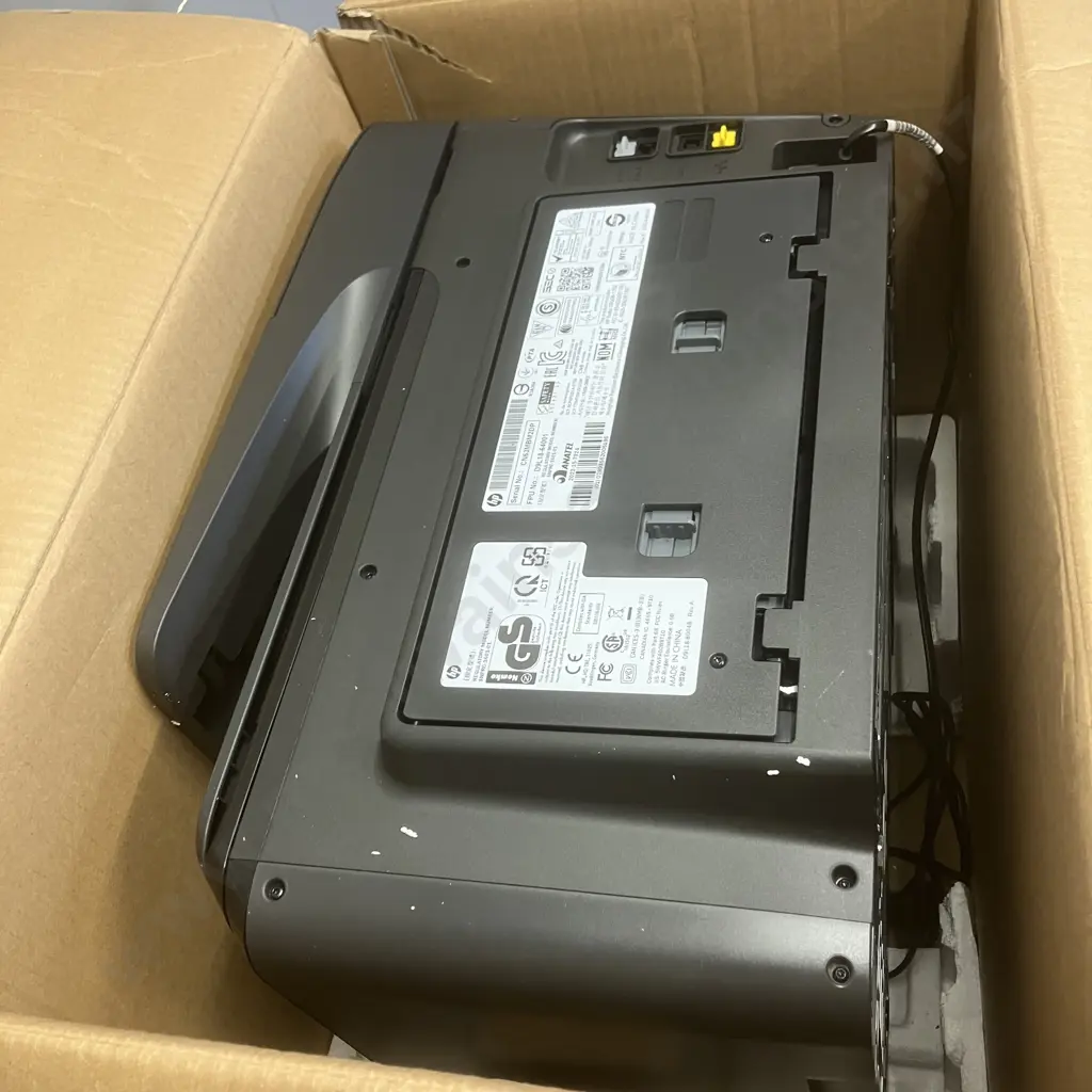 HP OfficeJet Pro 8710 Image 1++