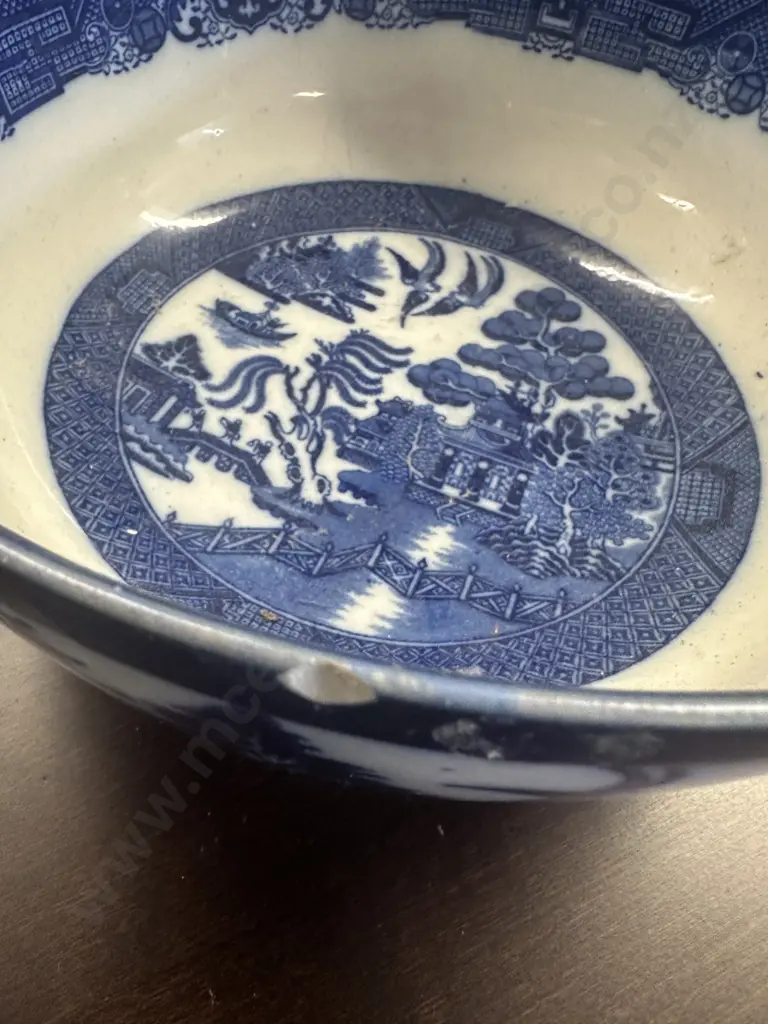 Selection Of China Items Including Titian Serving Ware, Willow Bowl (af) Vintage Decanter Etc Image 1++