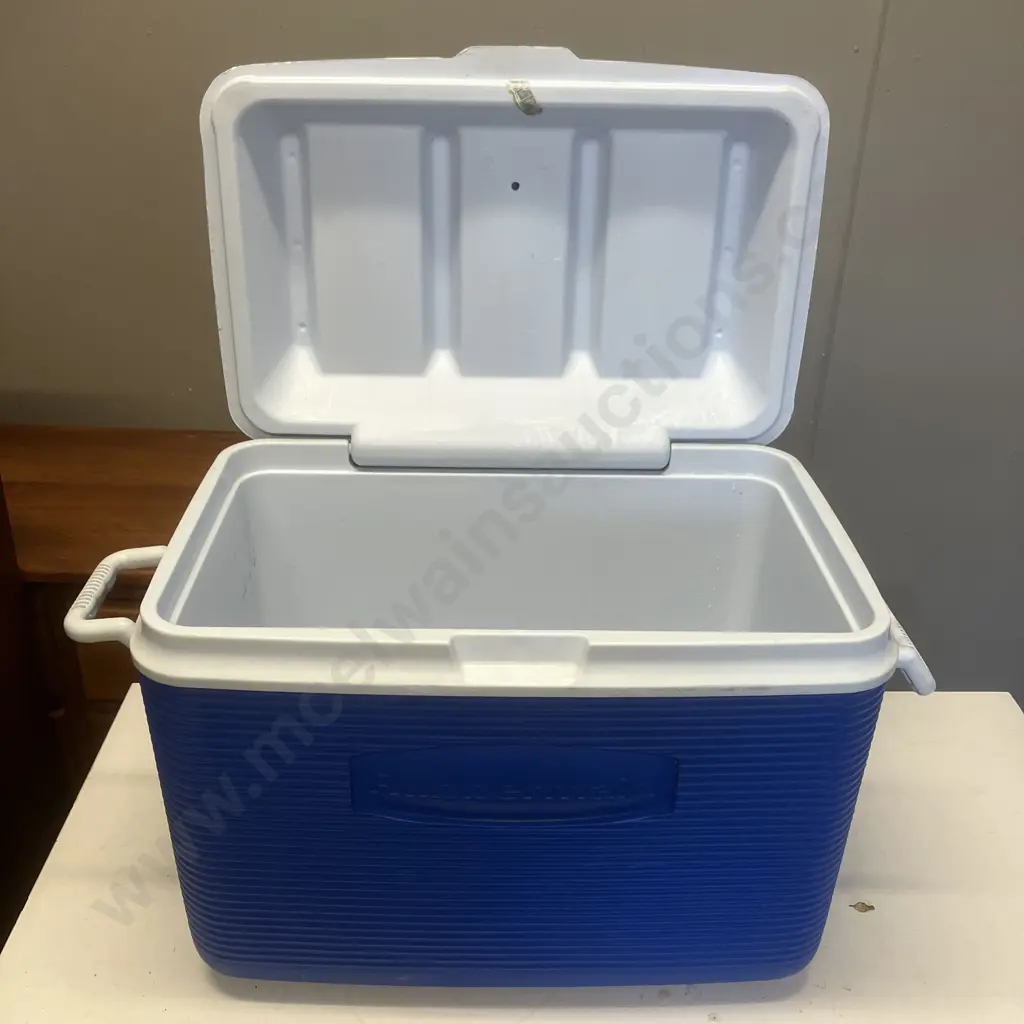 Rubbermaid Chilly Bin Image 1++