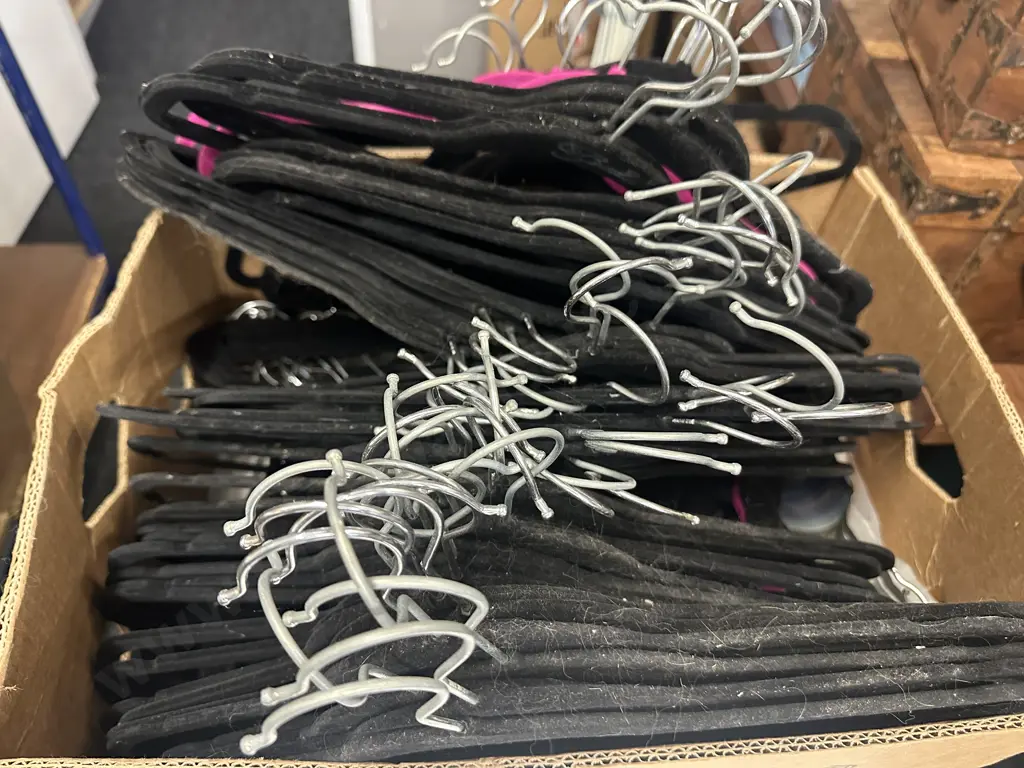Box Lot Of Coat Hangers Image 1++