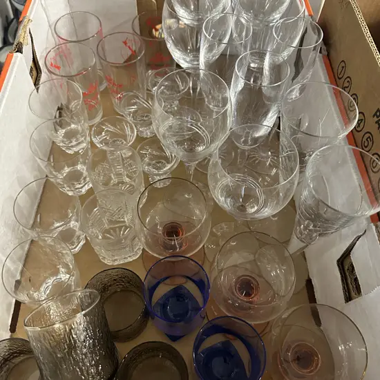Assorted Glasses Including Retro Glasses 