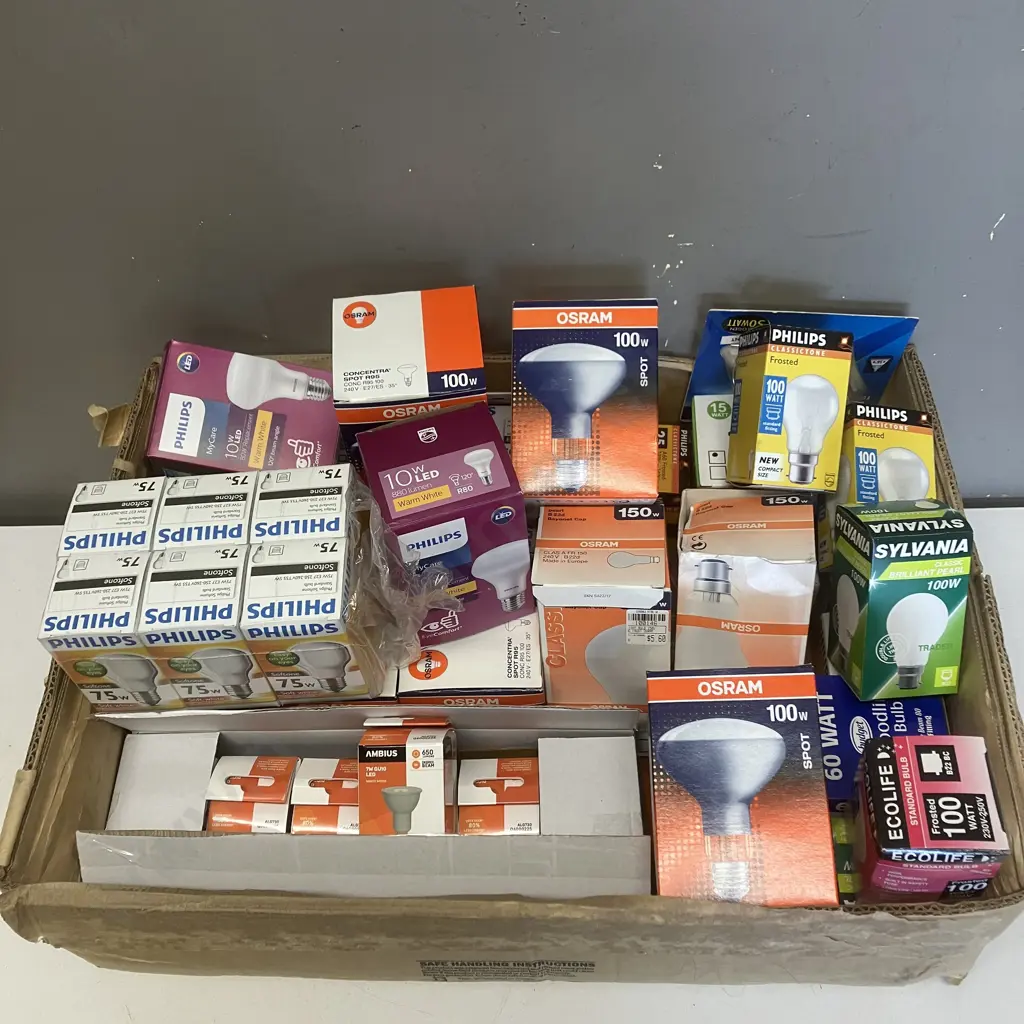 Box Assorted Light Bulbs, Spot Bulbs Etc Image 1++