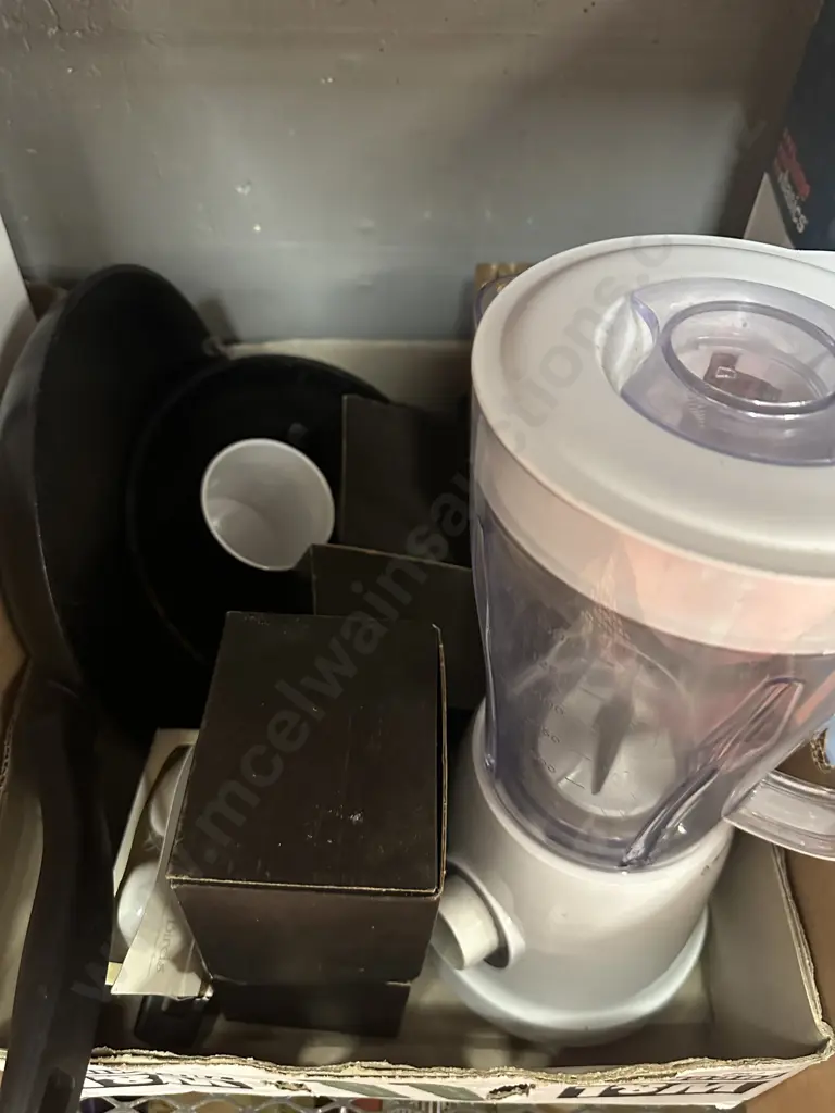 Knife Block, Zip Blender, Pans Etc Image 1++