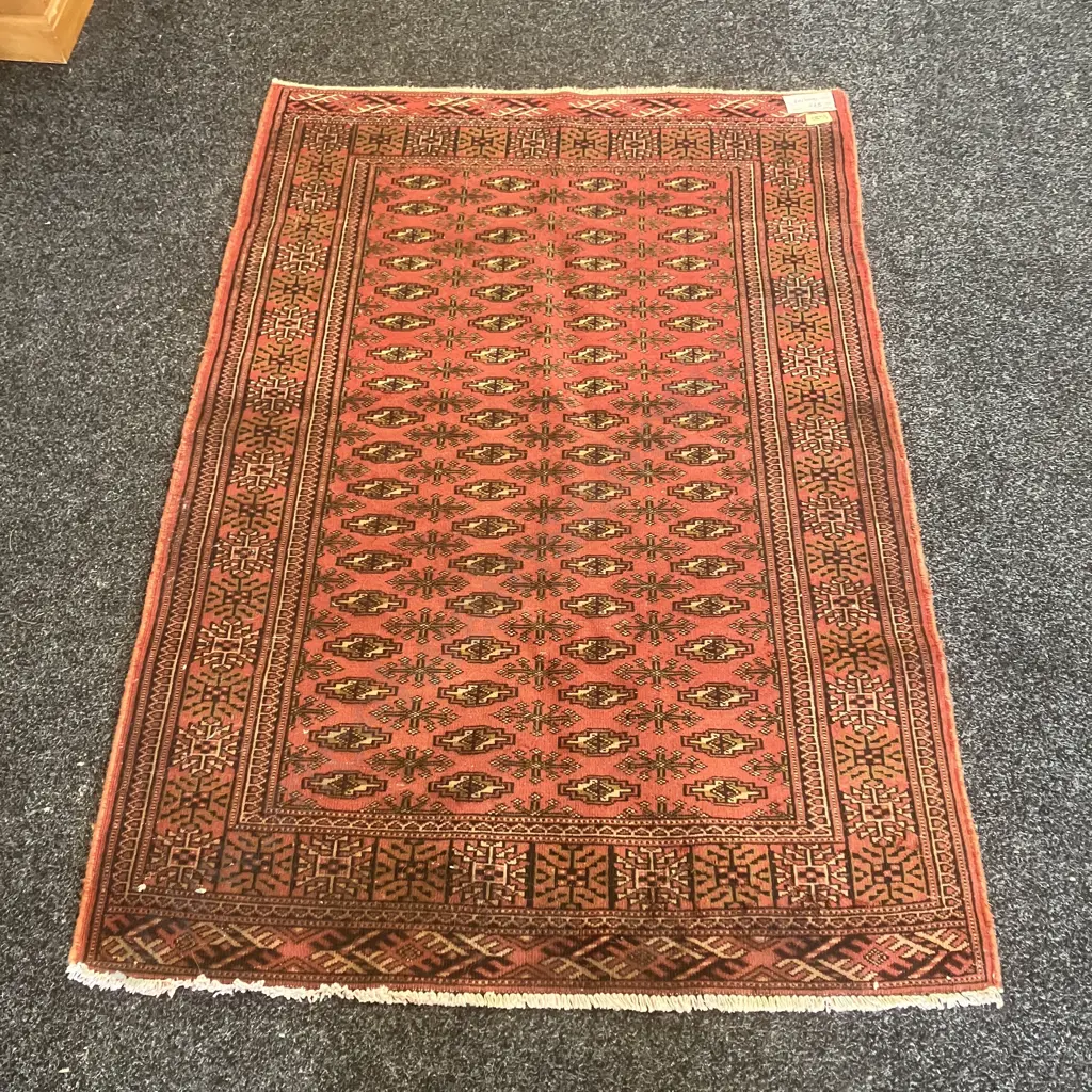 Vintage Persian Rug. 160 x 107cm Image 1++