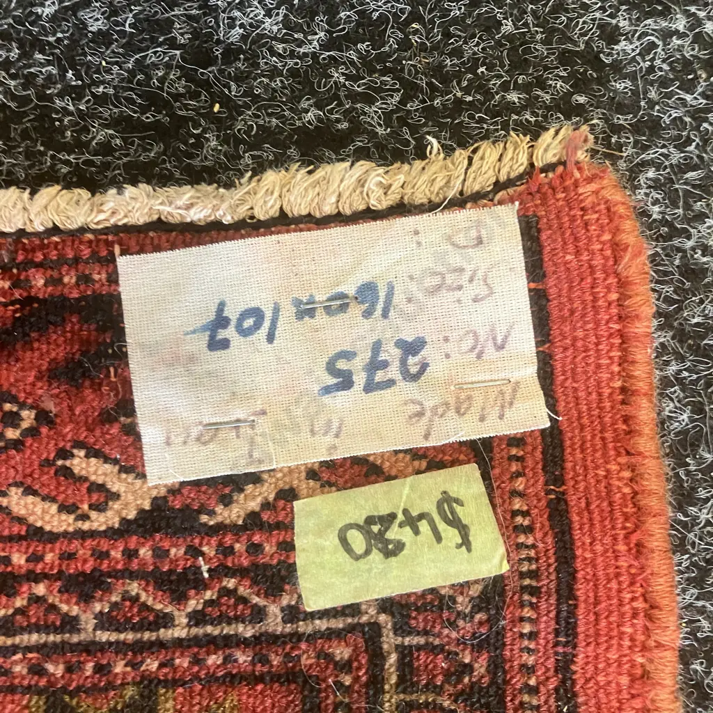 Vintage Persian Rug. 160 x 107cm Image 1++
